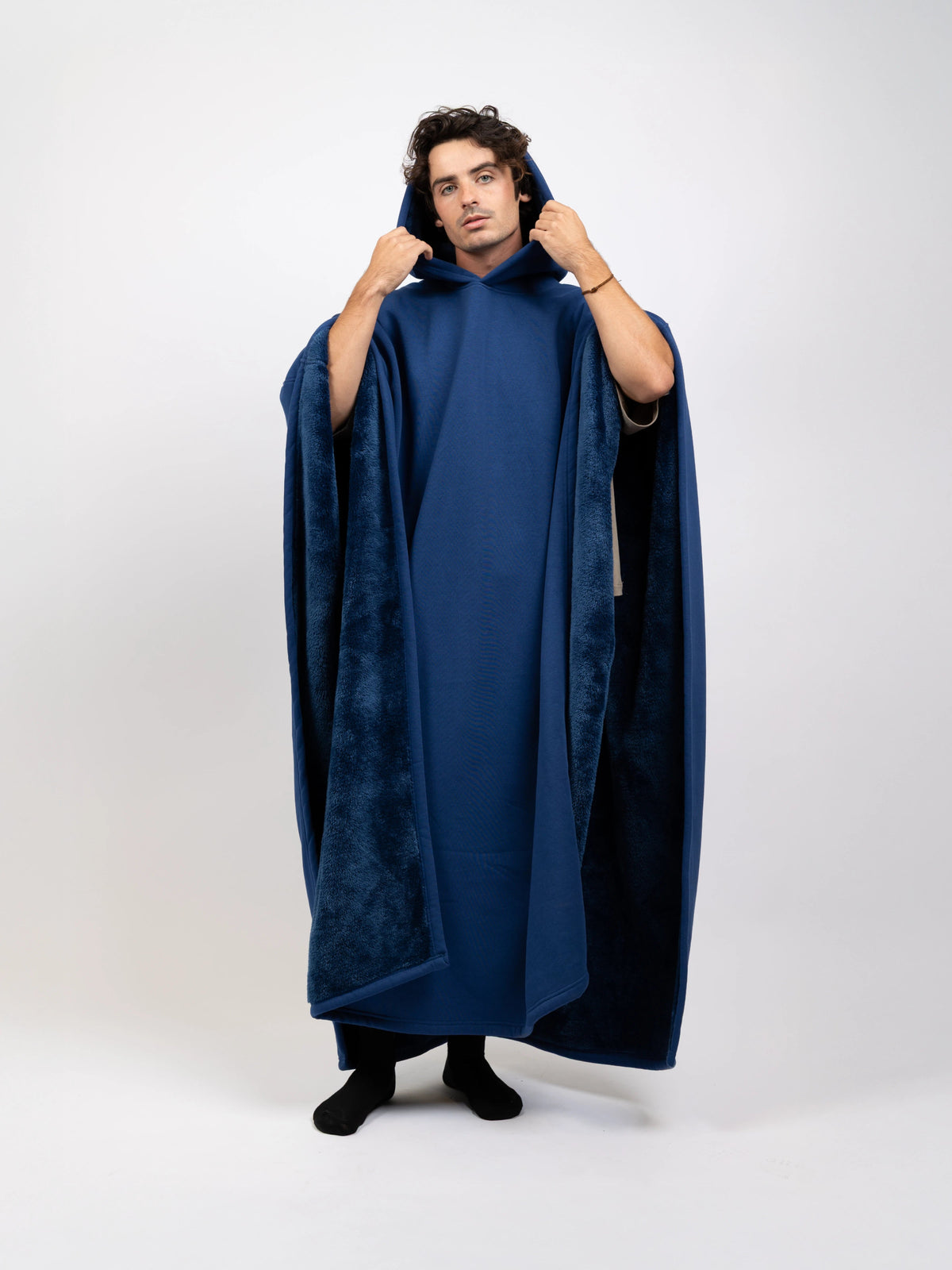 navy blue model